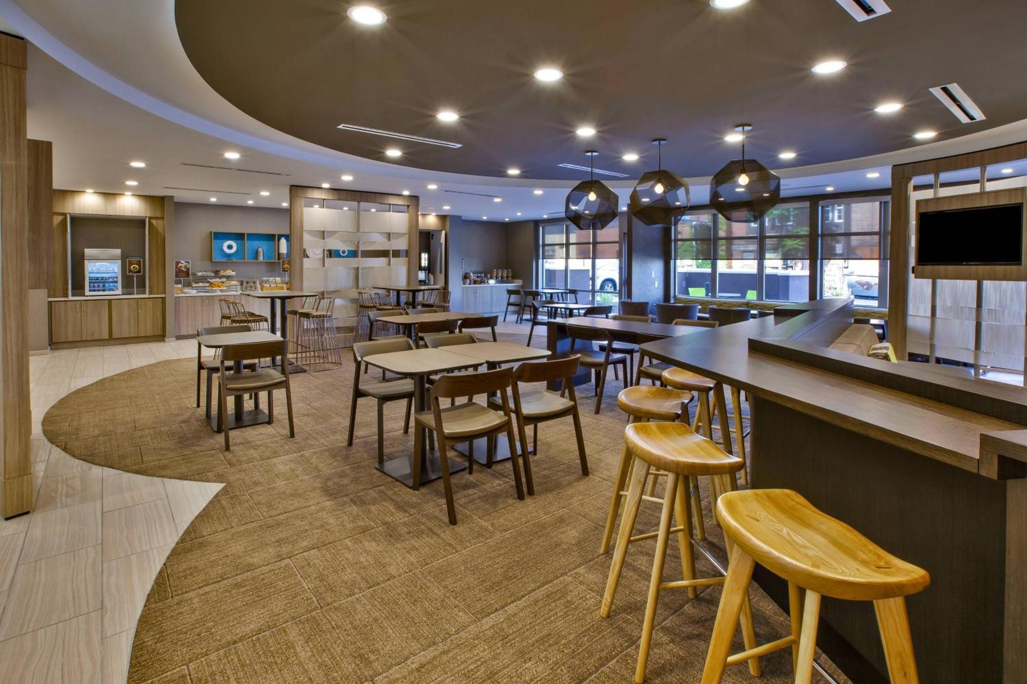 Springhill Suites By Marriott Pittsburgh Butler/Centre City Eksteriør billede